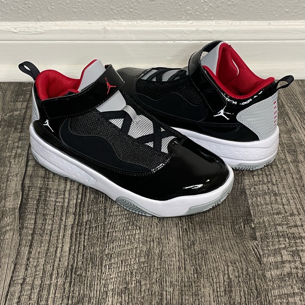 Jordan Kids Black and Red Sneakers